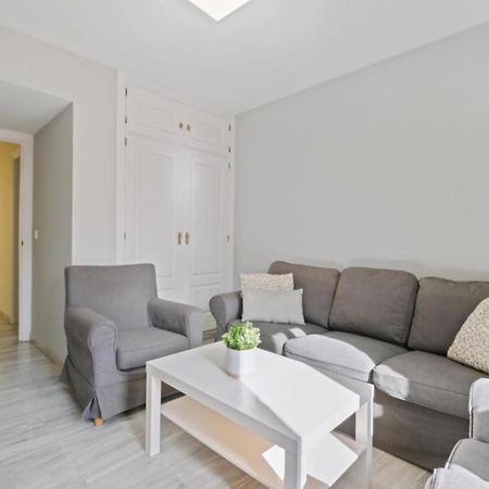 Apartamento En Calle Cuarteles De Dos Habitaciones Malaga Exterior photo